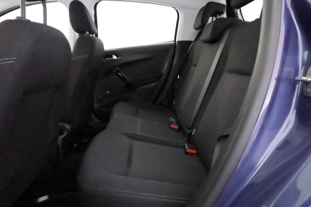 Peugeot 208 2016 Sininen