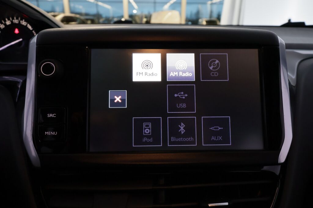 Peugeot 208 2016 Sininen