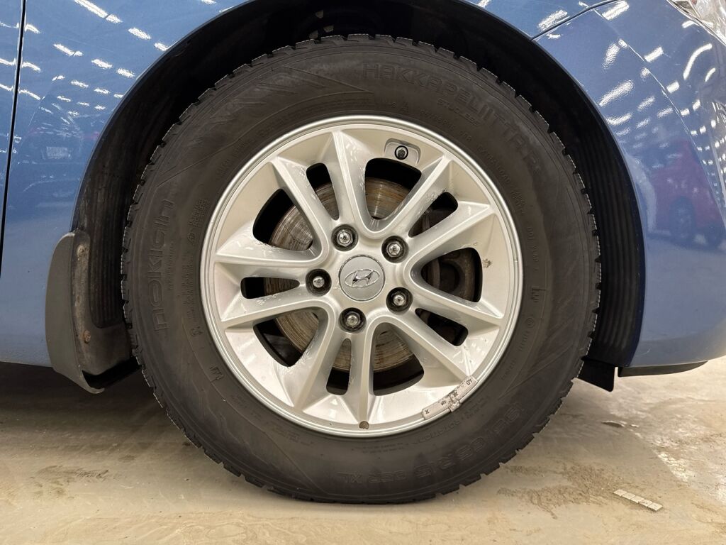 Hyundai i30 5d 2016 Sininen