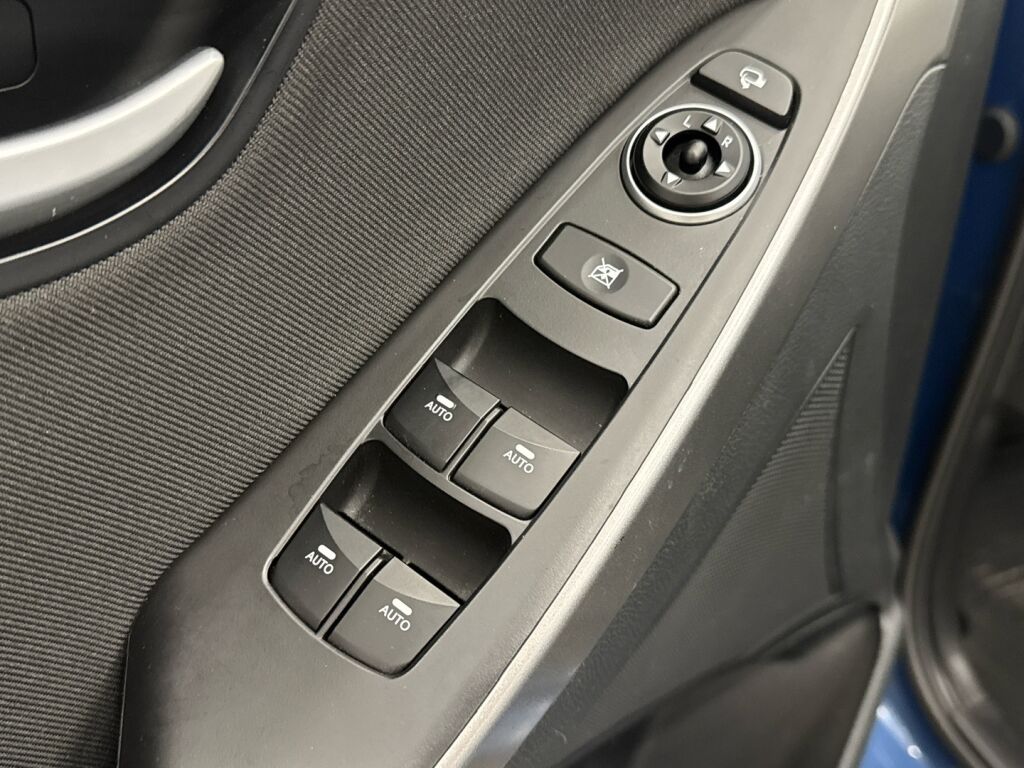 Hyundai i30 5d 2016 Sininen