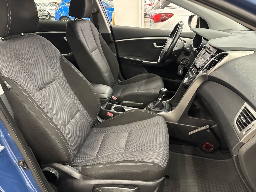 Hyundai i30 5d 2016 Sininen