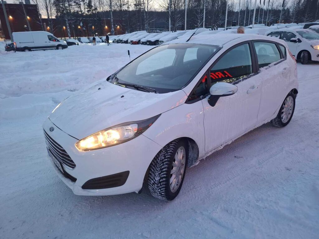 Ford Fiesta 2016 Valkoinen