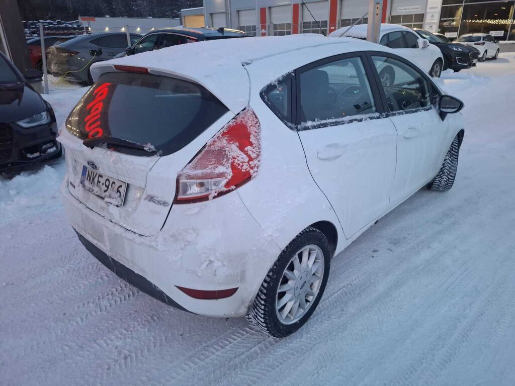 Ford Fiesta 2016 Valkoinen