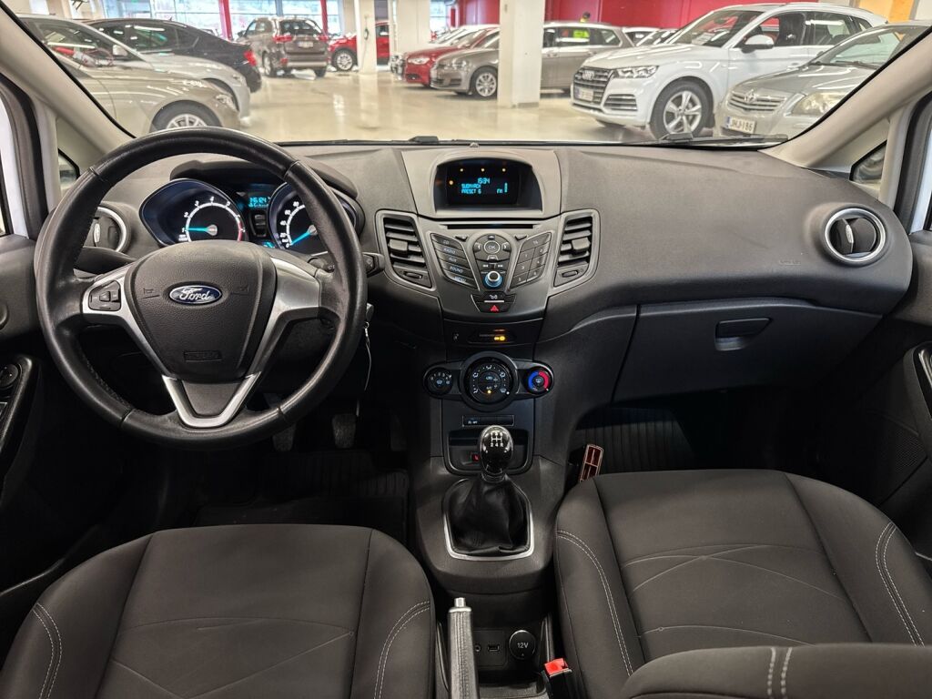 Ford Fiesta 2016 Valkoinen
