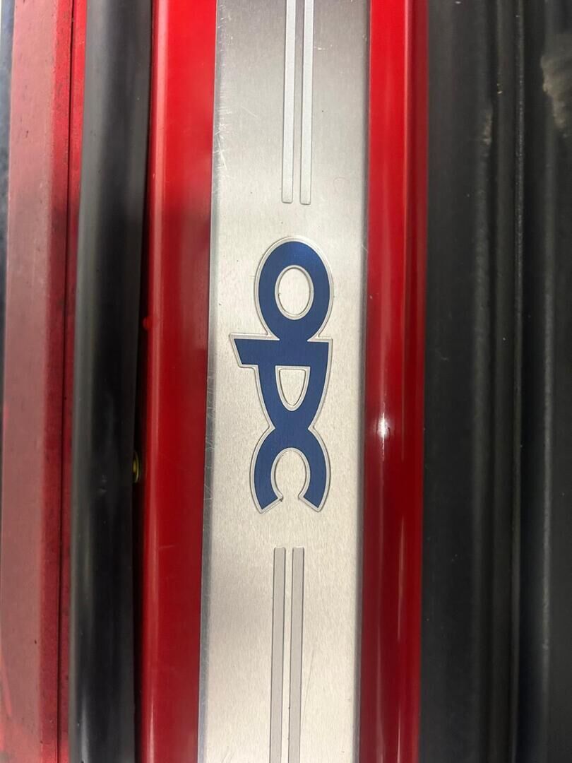 Opel Corsa 2016 Punainen