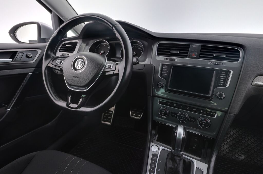 Volkswagen Golf 2016 Harmaa