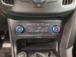 Ford Focus 2016 Sininen