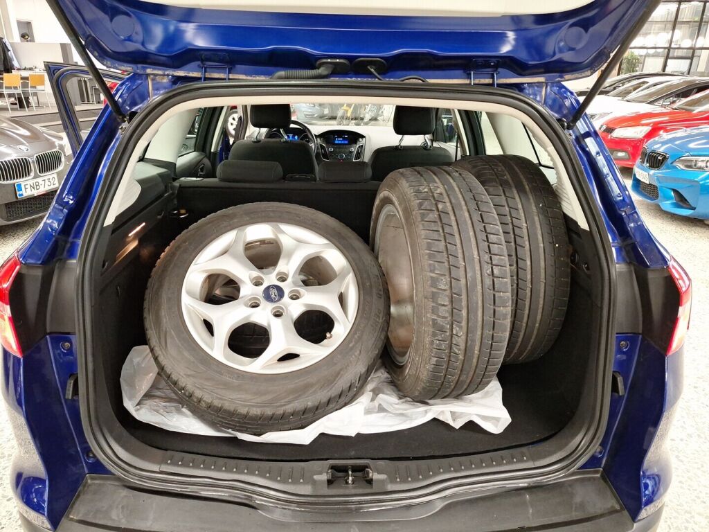 Ford Focus 2016 Sininen