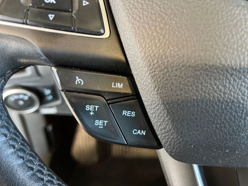 Ford Focus 2017 Harmaa