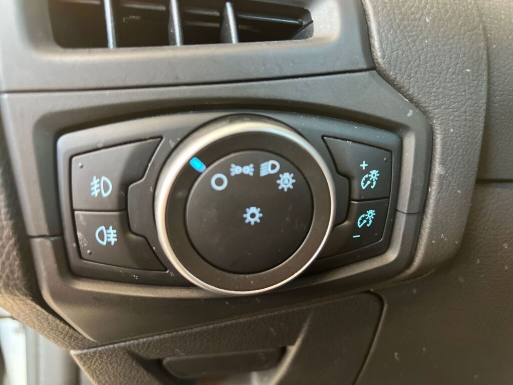 Ford Focus 2017 Harmaa