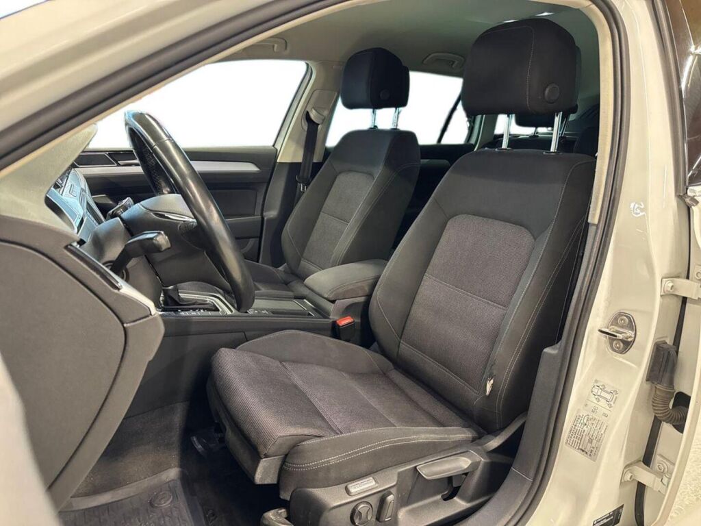 Volkswagen Passat 2016 Valkoinen