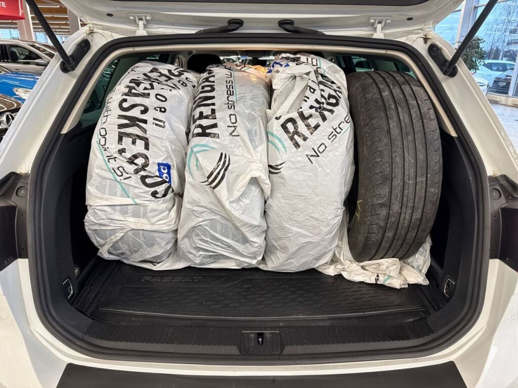 Volkswagen Passat 2016 Valkoinen