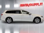 Volkswagen Passat 2016 Valkoinen