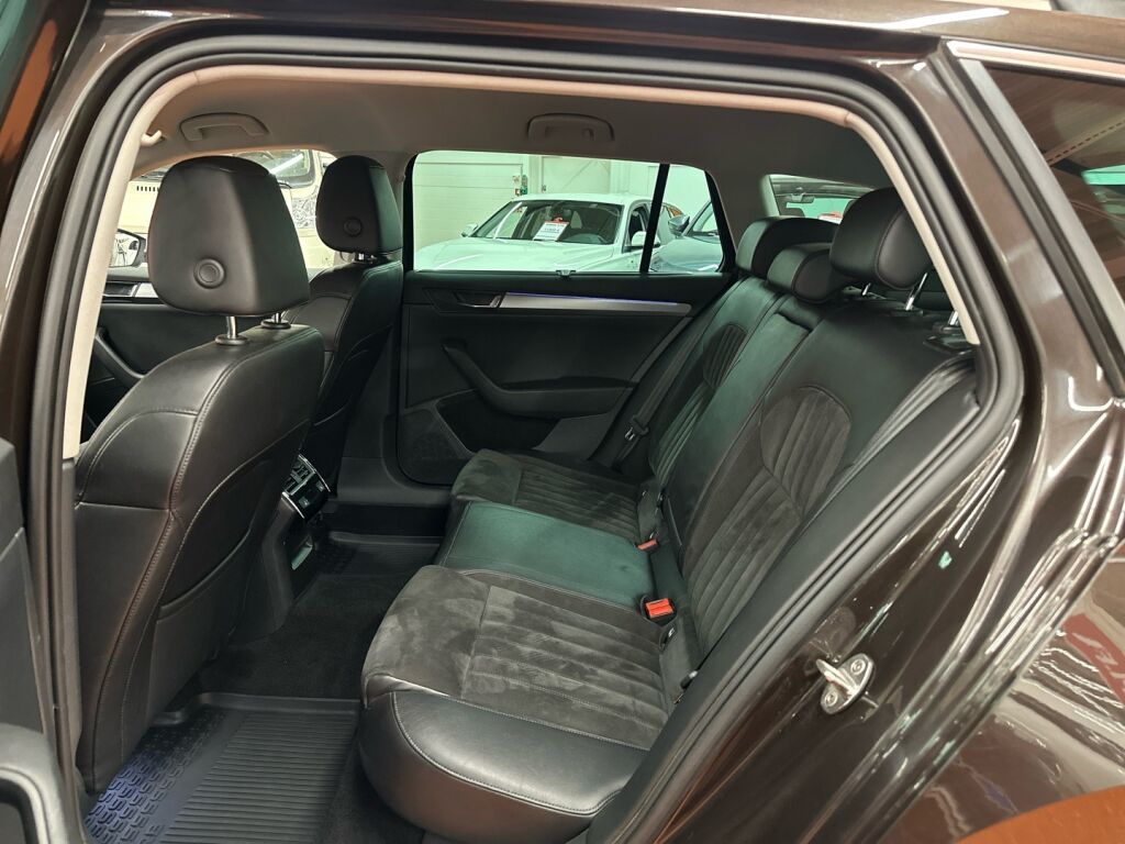 Skoda Superb 2017 Ruskea (beige)