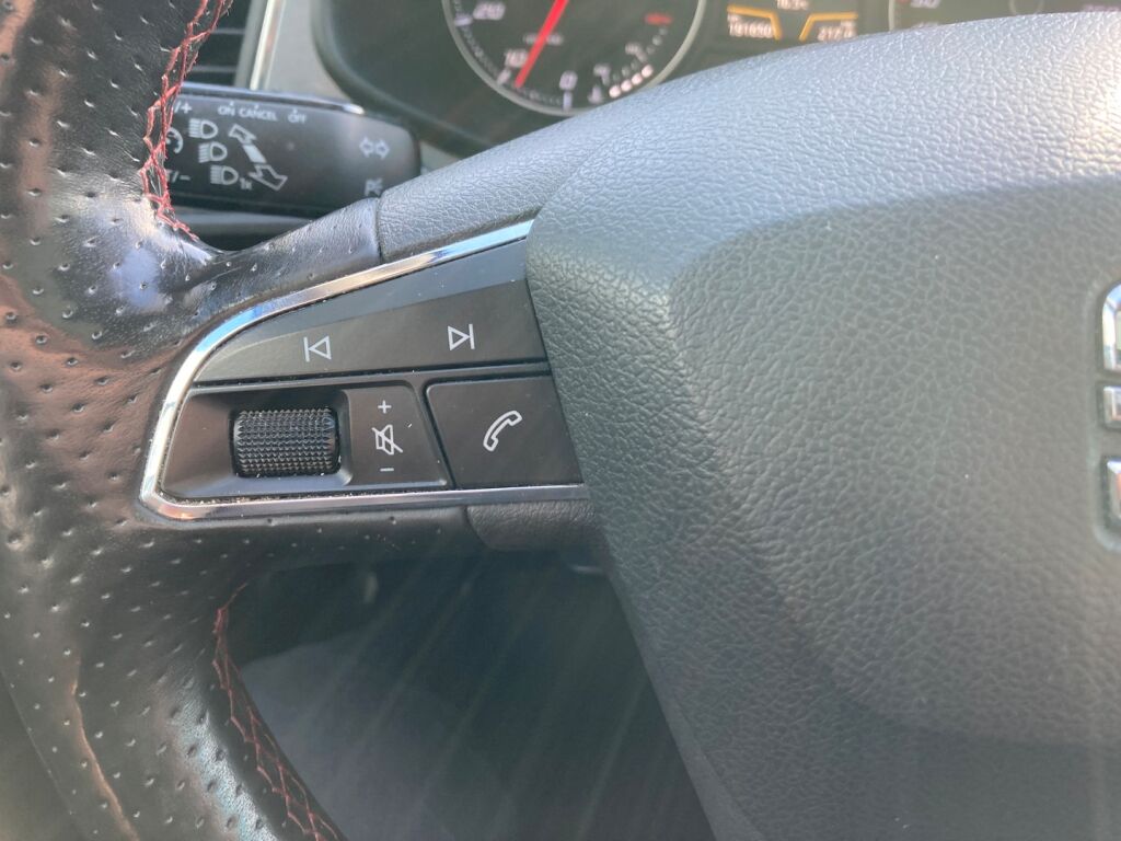 Seat Leon 2016 Valkoinen