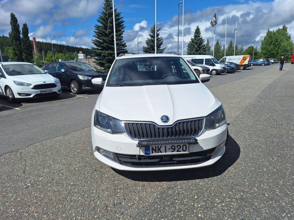 Skoda Fabia 2016 Valkoinen