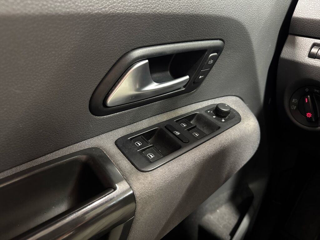 Volkswagen Amarok 2016 Sininen