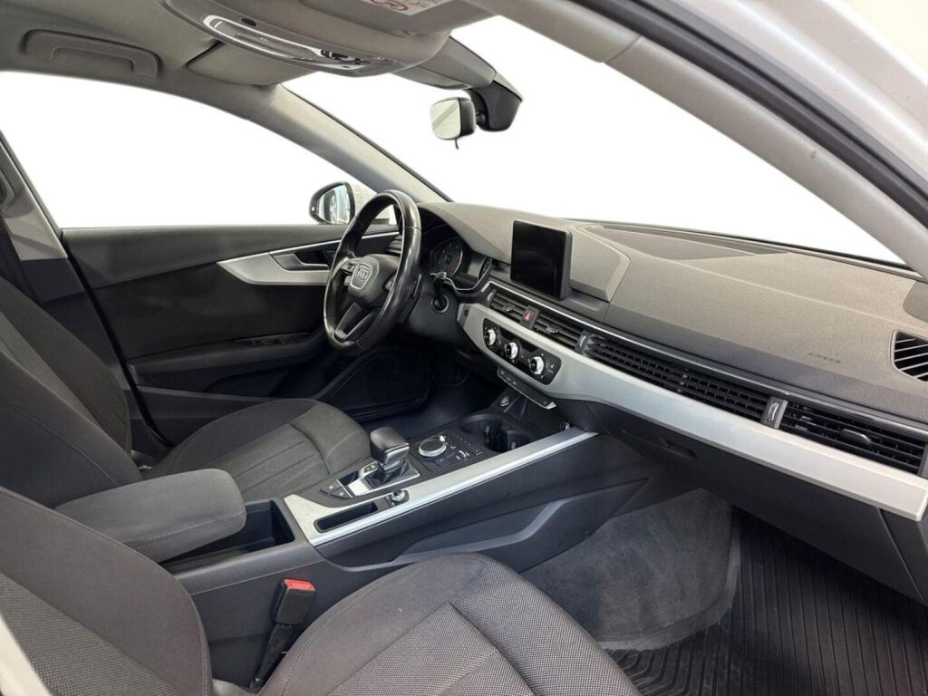 Audi A4 2016 Valkoinen