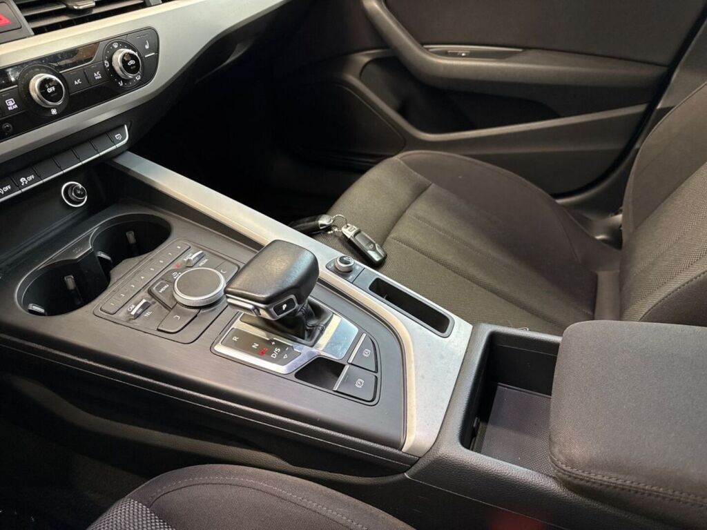 Audi A4 2016 Valkoinen