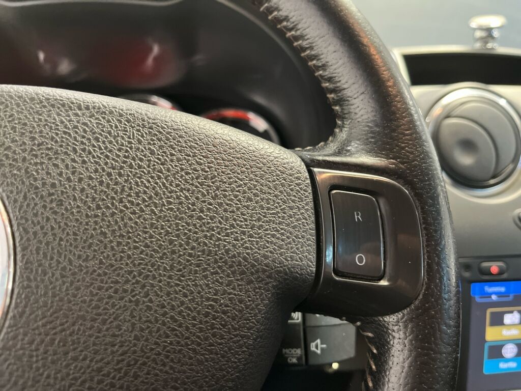 Dacia Duster 2016 Harmaa