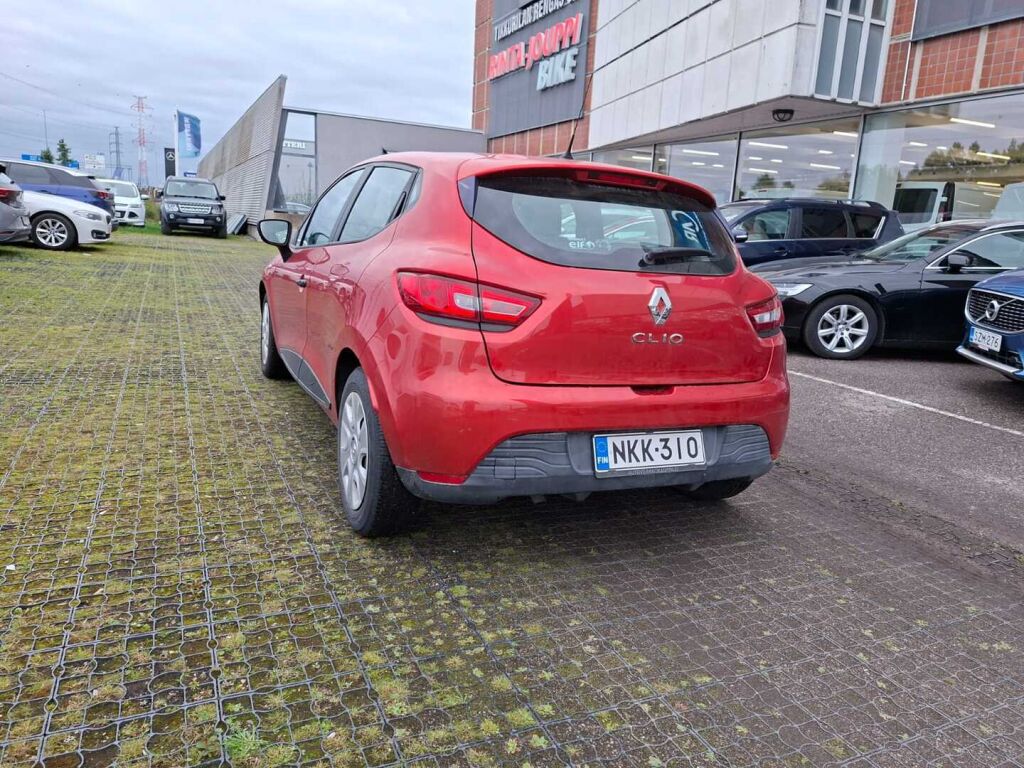 Renault Clio 2016 Punainen
