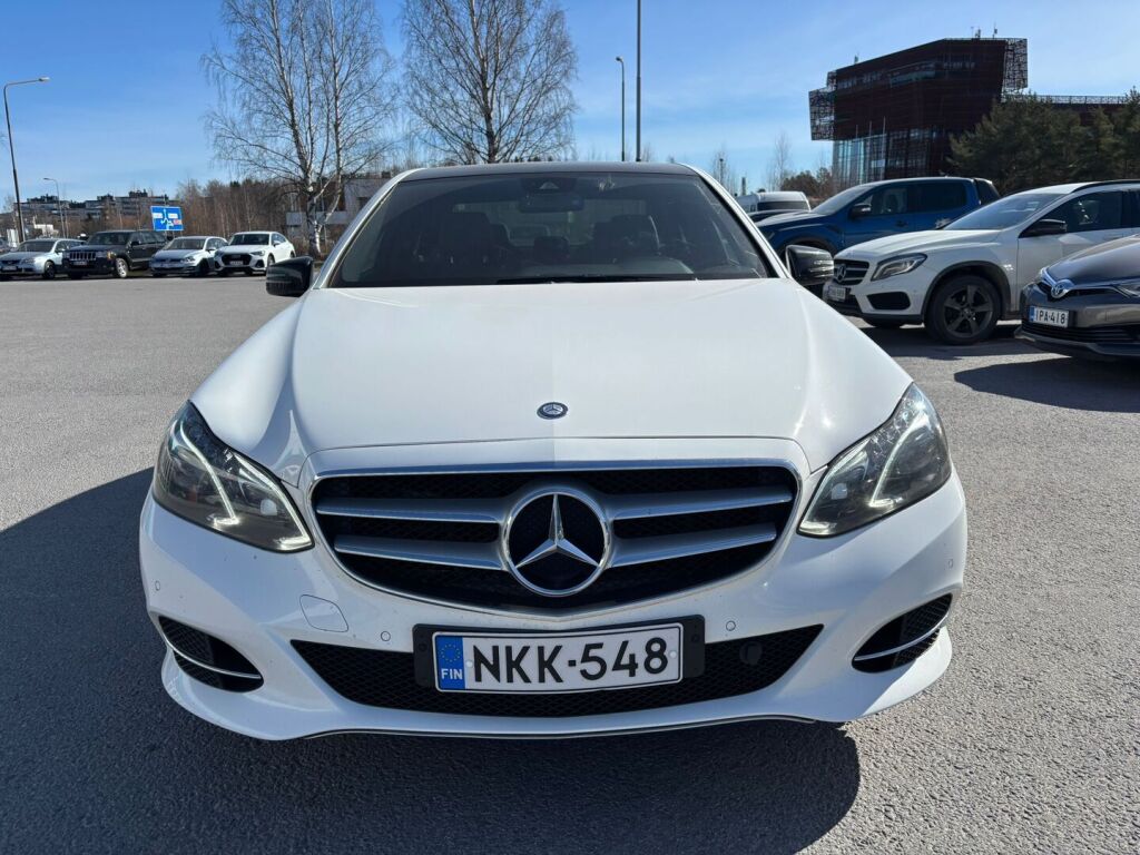 Mercedes-Benz E 2015 Valkoinen