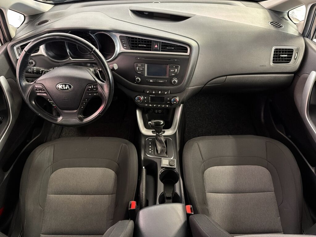 Kia Ceed 2016 Musta