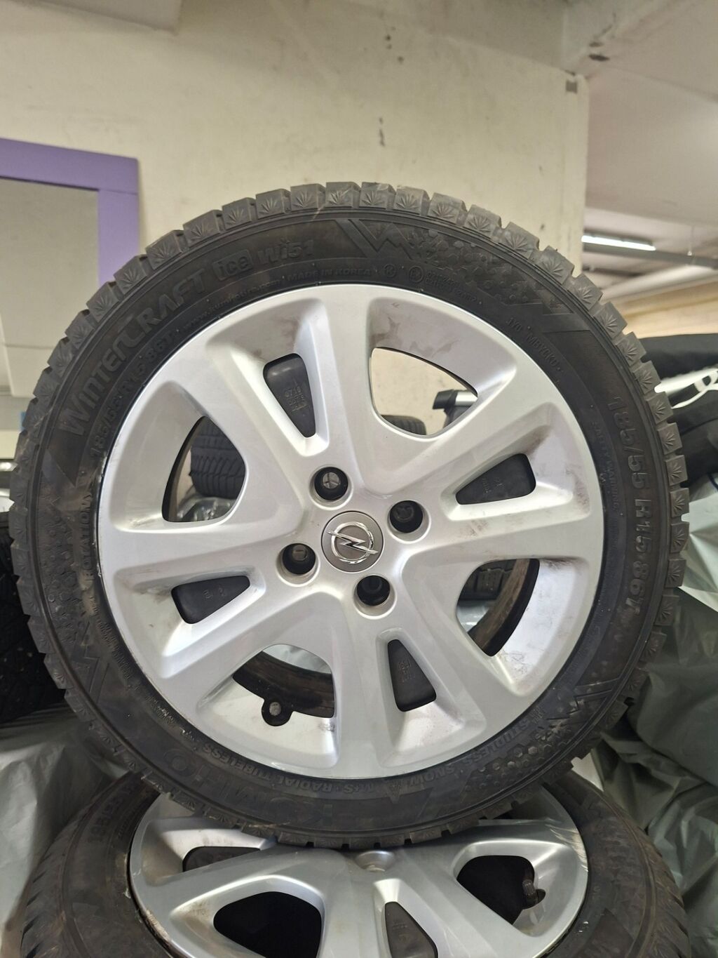 Opel Karl 2017 Sininen