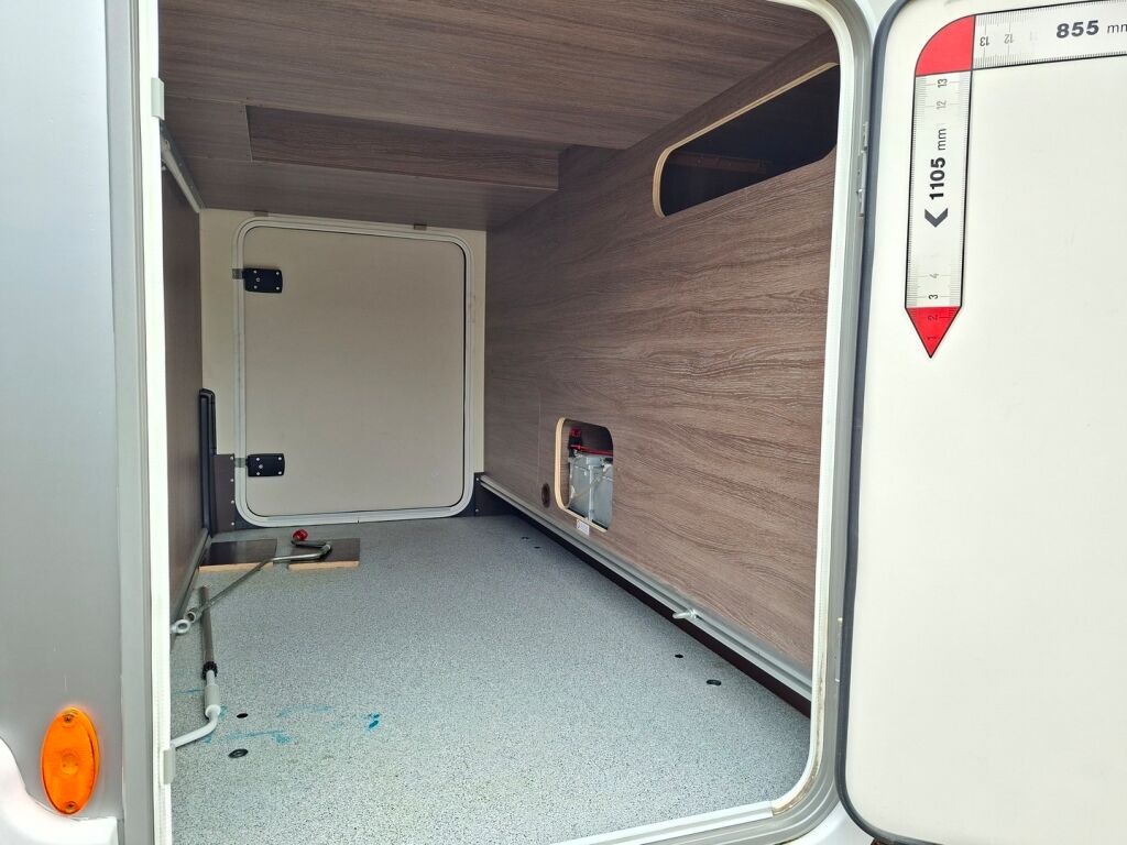 Bürstner Nexxo Time T 690 G 2016 Valkoinen