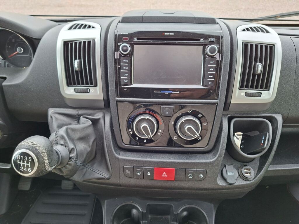 Bürstner Nexxo Time T 690 G 2016 Valkoinen