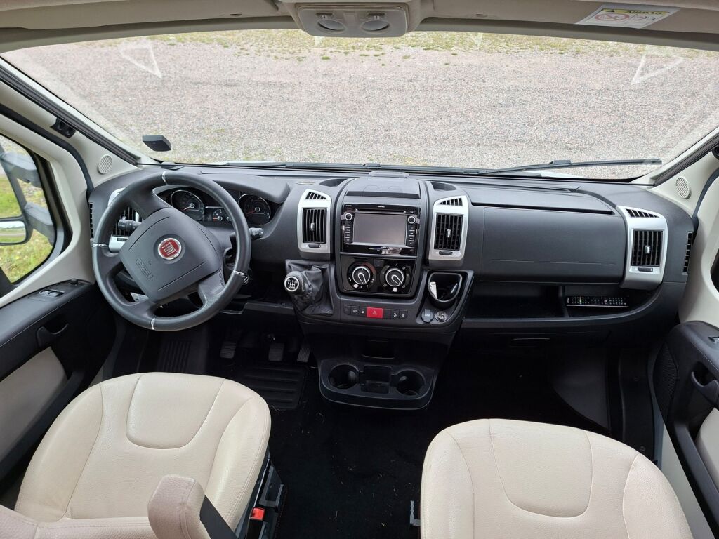 Bürstner Nexxo Time T 690 G 2016 Valkoinen