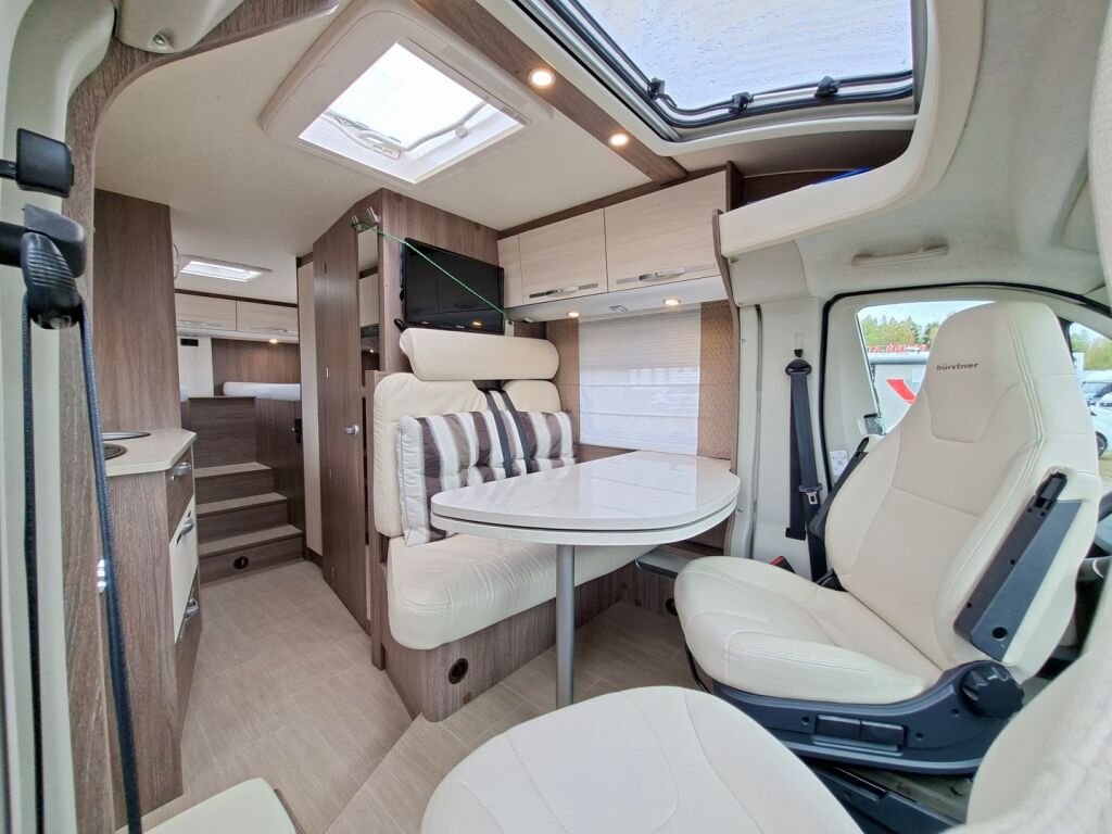 Bürstner Nexxo Time T 690 G 2016 Valkoinen