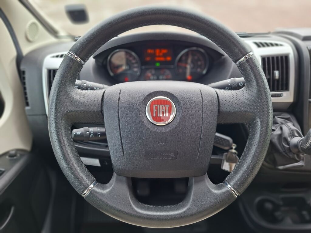 Bürstner Nexxo Time T 690 G 2016 Valkoinen