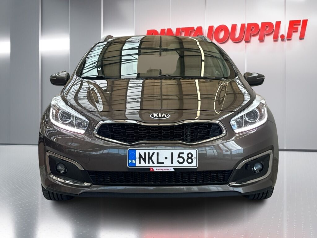 Kia Ceed 2016 Ruskea (beige)