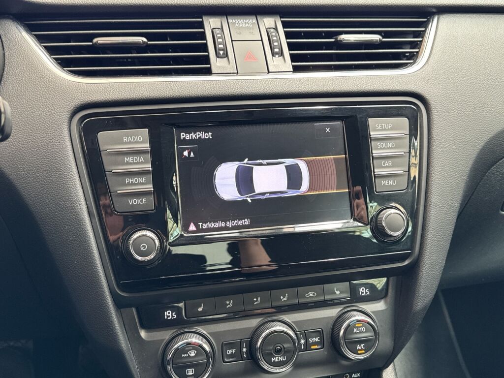 Skoda Octavia 2016 Ruskea (beige)