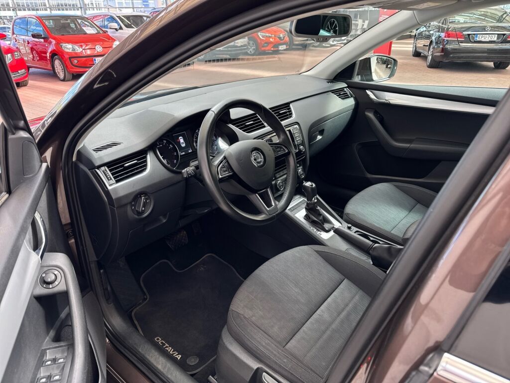 Skoda Octavia 2016 Ruskea (beige)