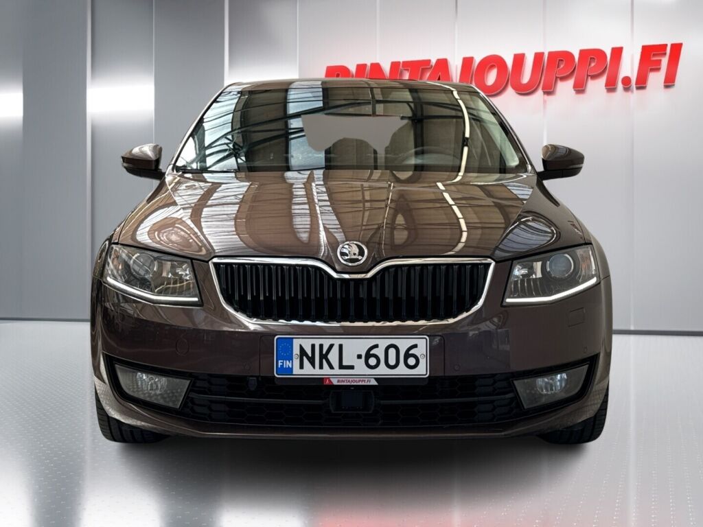 Skoda Octavia 2016 Ruskea (beige)