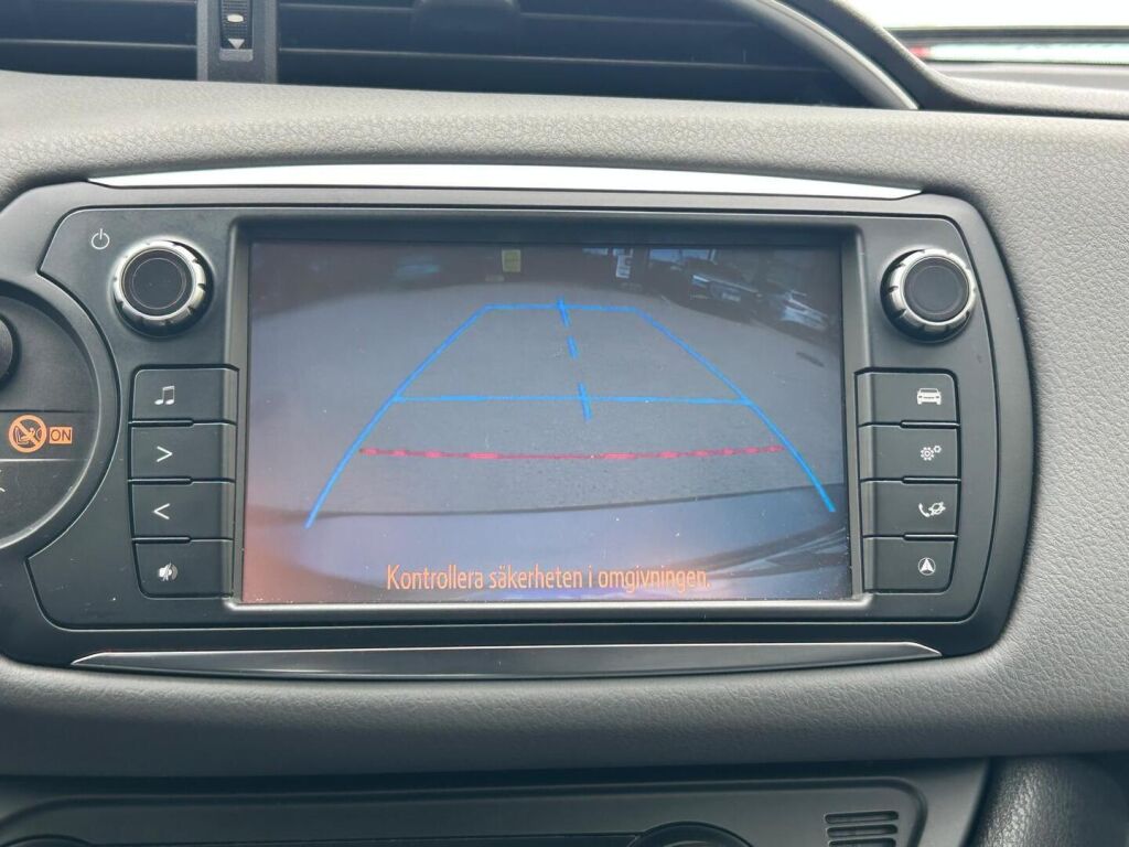 Toyota Yaris 2016 Met. Harmaa