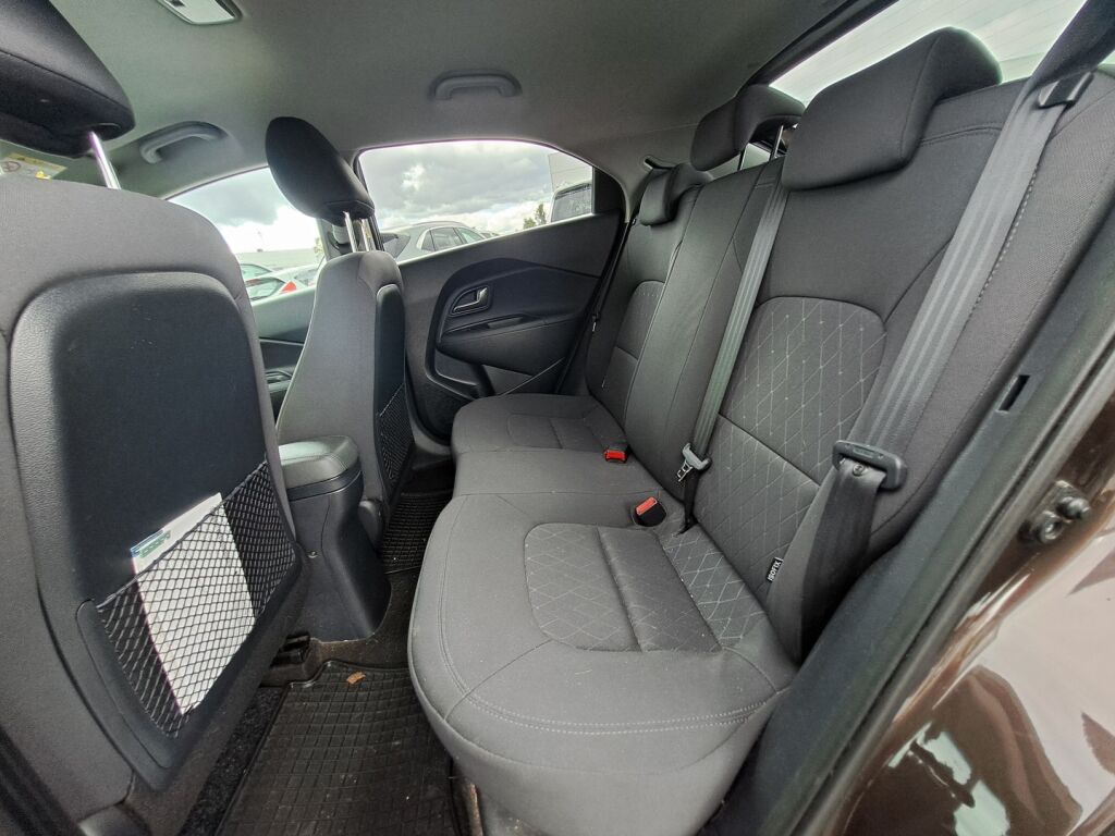 Kia Rio 2016 Ruskea (beige)