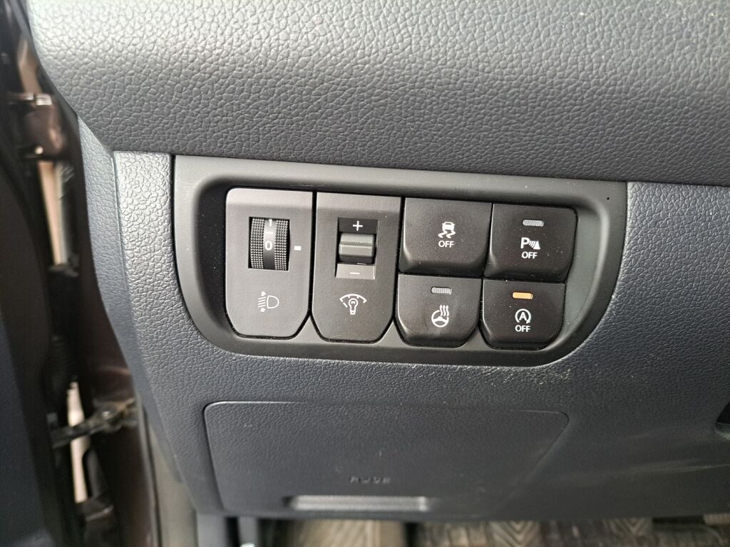 Kia Rio 2016 Ruskea (beige)