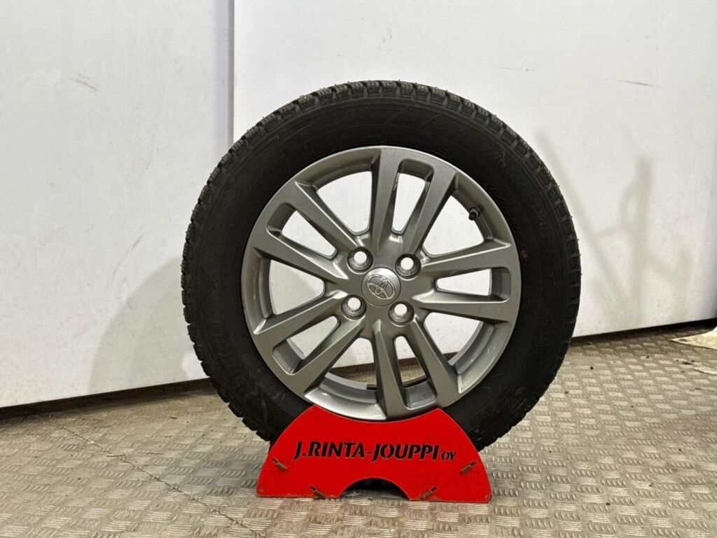 Toyota Yaris 2016 Sininen
