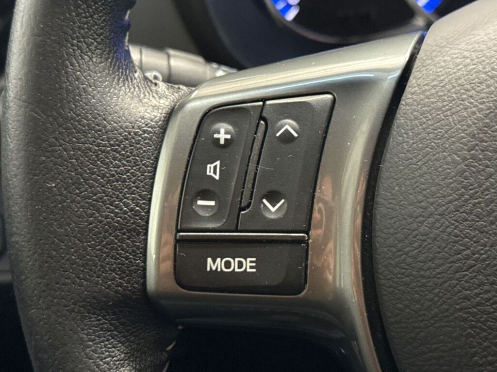 Toyota Yaris 2016 Sininen