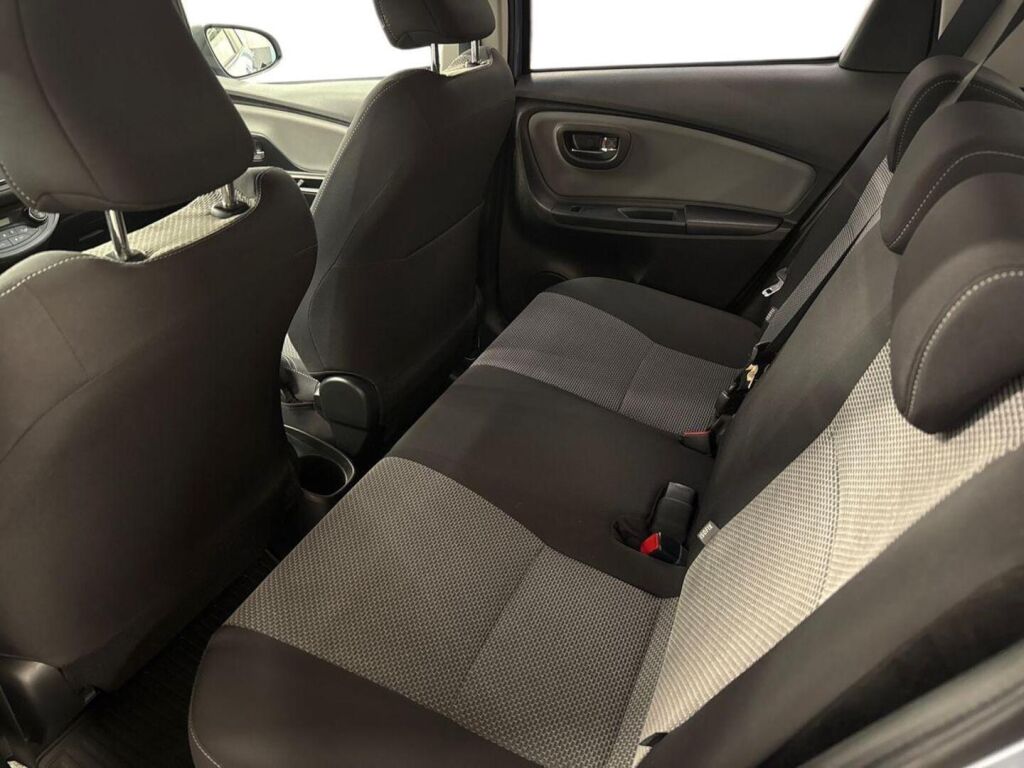 Toyota Yaris 2016 Sininen