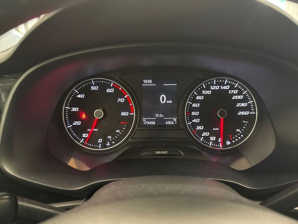 Seat Leon ST 2016 Ruskea (beige)