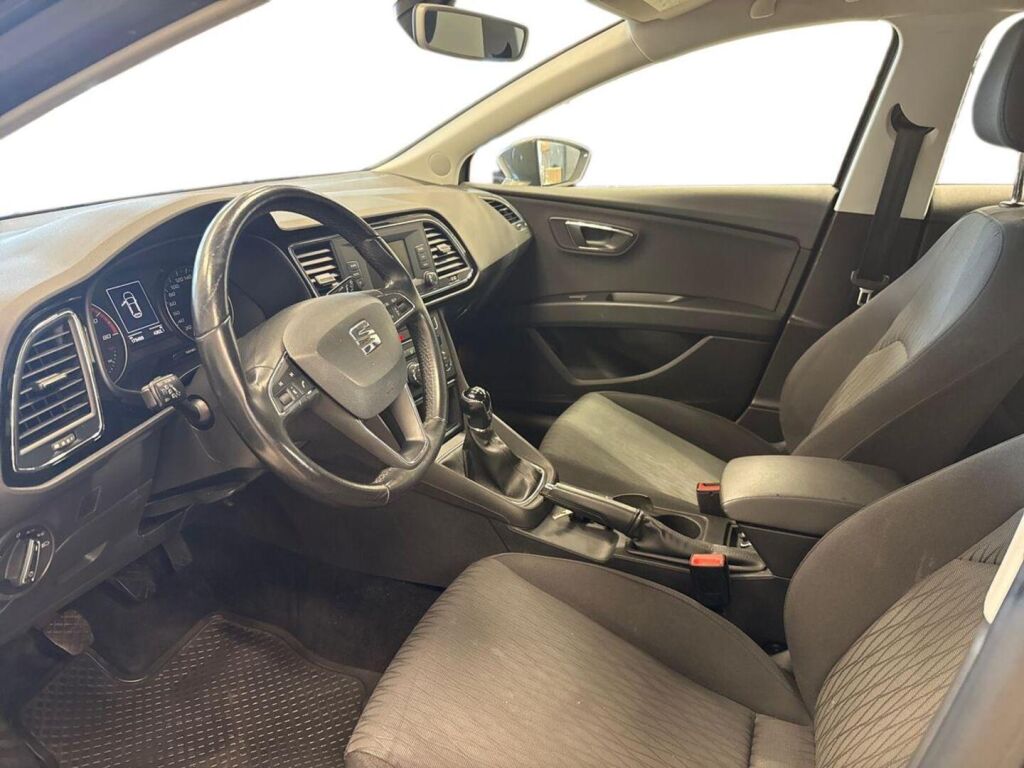 Seat Leon ST 2016 Ruskea (beige)