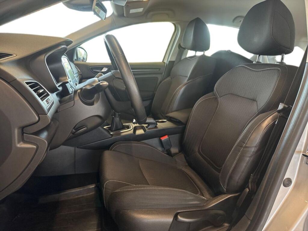Renault Megane 2016 Metallinhohto Hopea