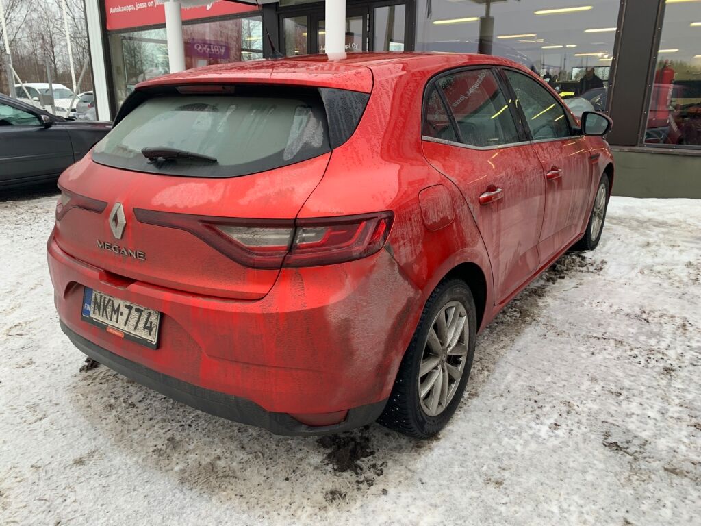Renault Megane 2016 Punainen