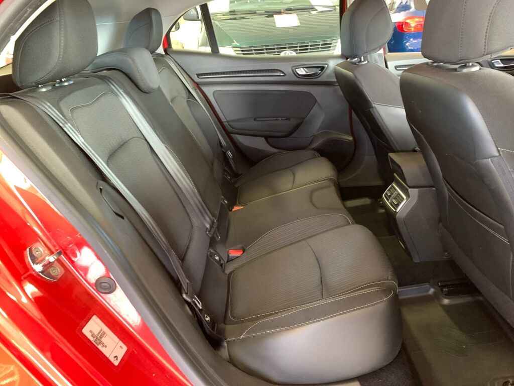 Renault Megane 2016 Punainen