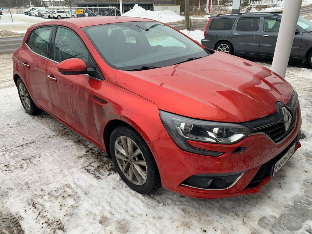 Renault Megane 2016 Punainen