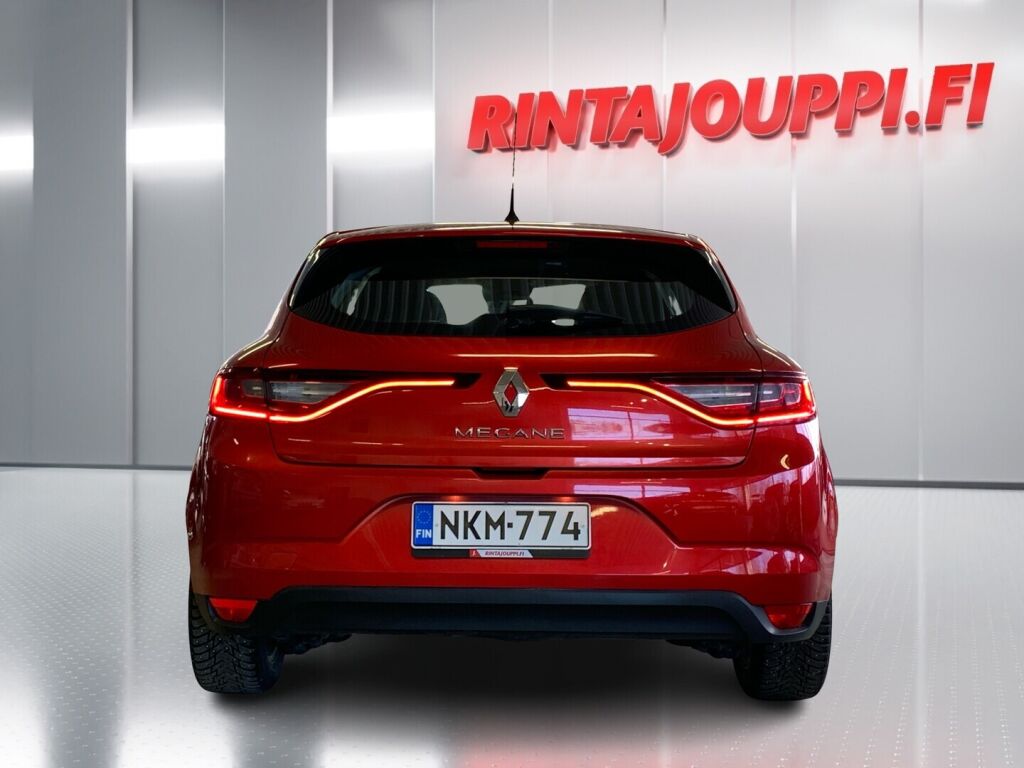 Renault Megane 2016 Punainen